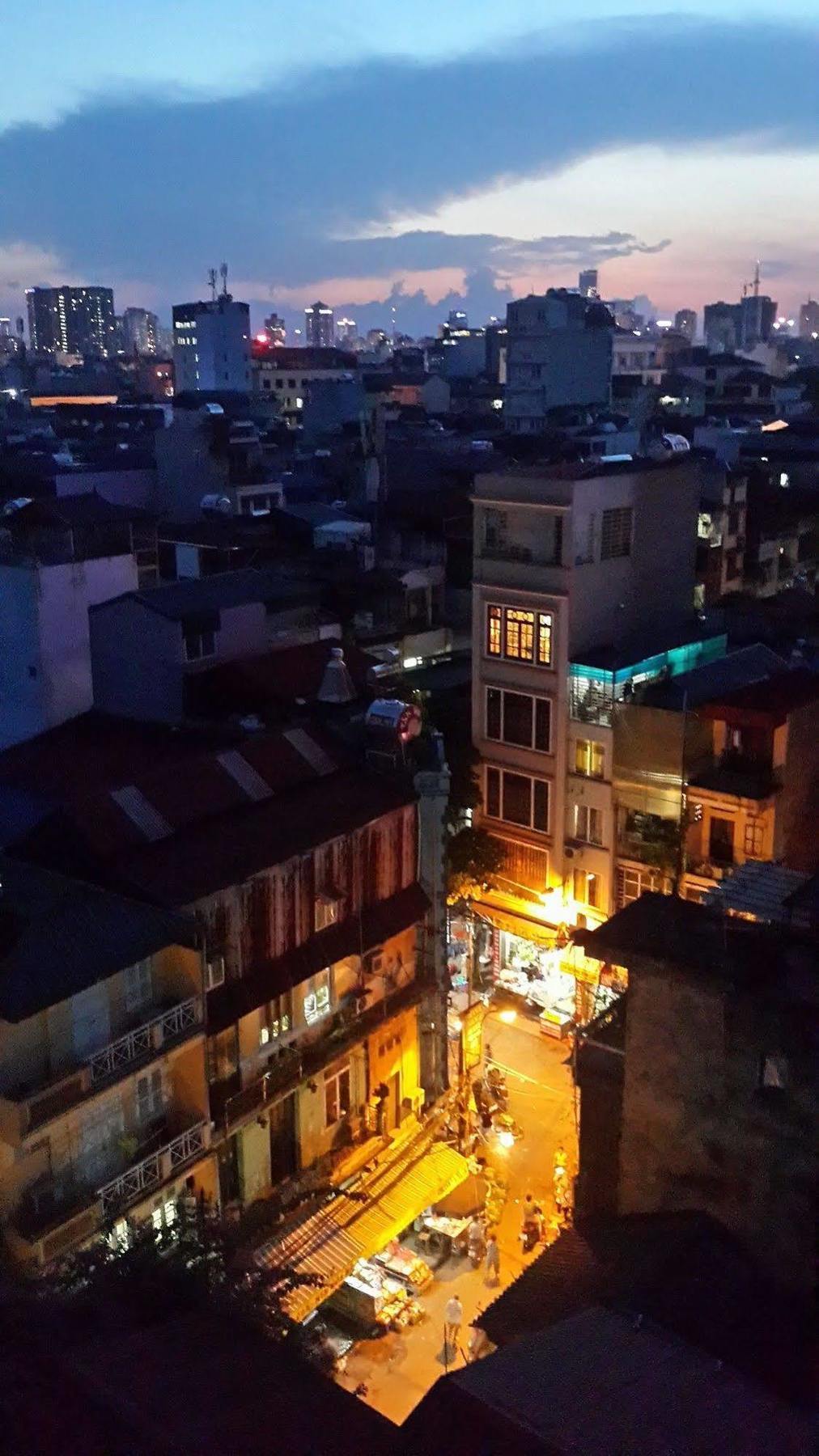 โรงแรมฮานอยวิว 2 โงซิเลียน ภายนอก รูปภาพ